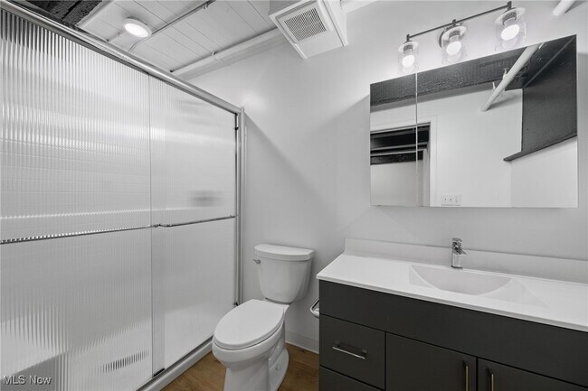 Building Photo - 2341 Scranton Rd