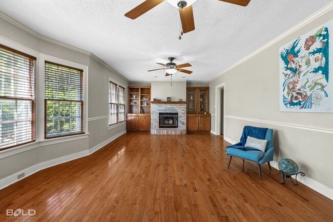 Building Photo - 266 Carrollton Ave