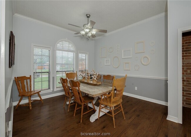 Building Photo - 2905 Aztec Ct
