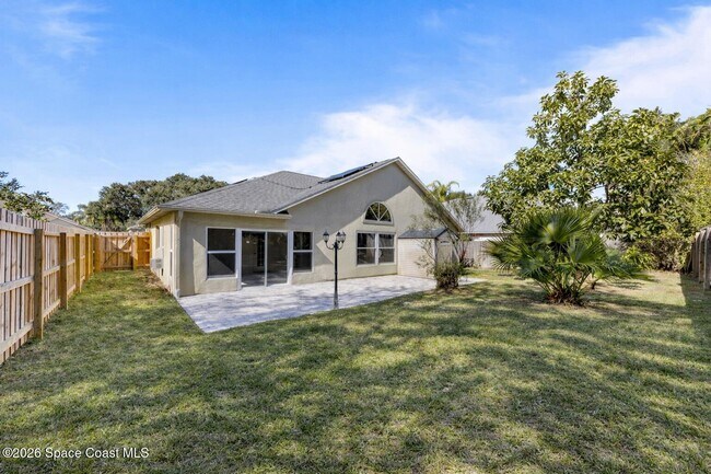 Building Photo - 1915 Worchester Way