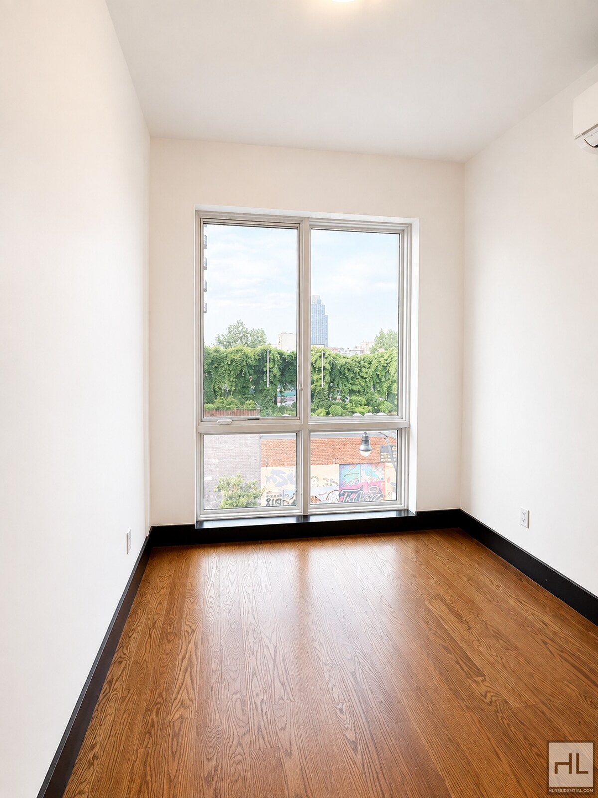 Building Photo - IRVING AVENUE / Spacious Bushwick 2-Bed
