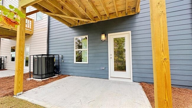 Building Photo - 1479 Creekside Cir NW