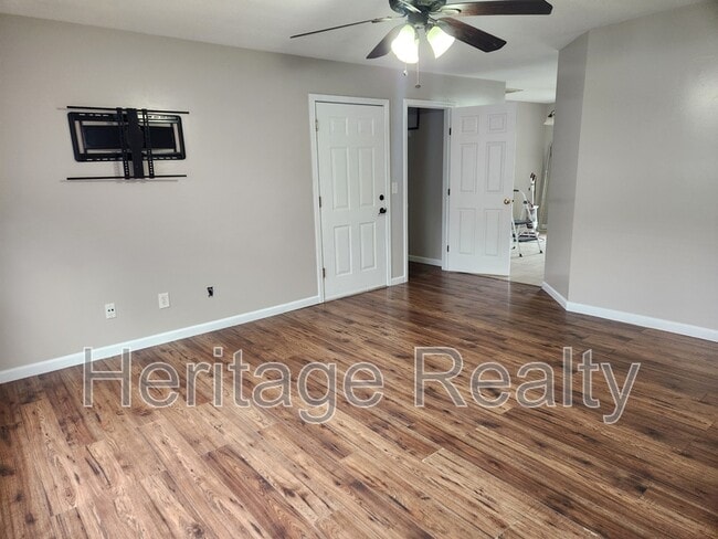 Building Photo - 4820 Poplar Crest Way