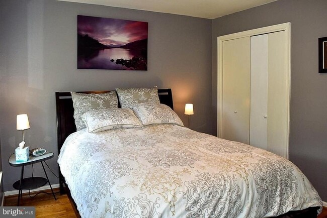 Building Photo - 2235 Abbotsford Dr