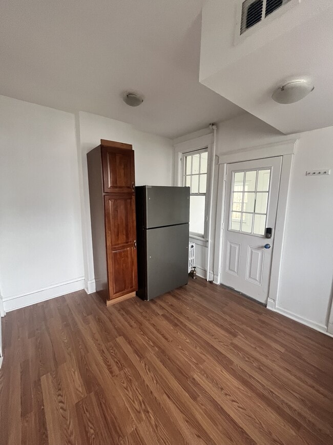 Building Photo - 245 E Northampton St