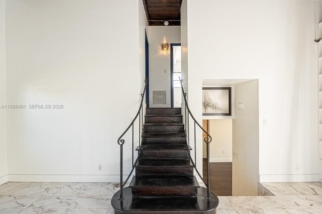 Building Photo - 2413 Nassau Ln