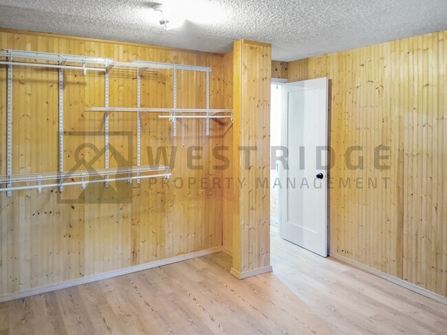 Building Photo - 12618 NW Barnes Rd