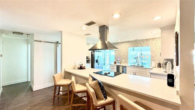 Building Photo - 980 Boca Ciega Isle Dr