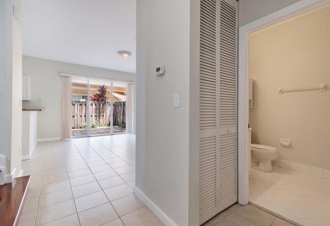 Building Photo - 12863 SW 134th Terrace