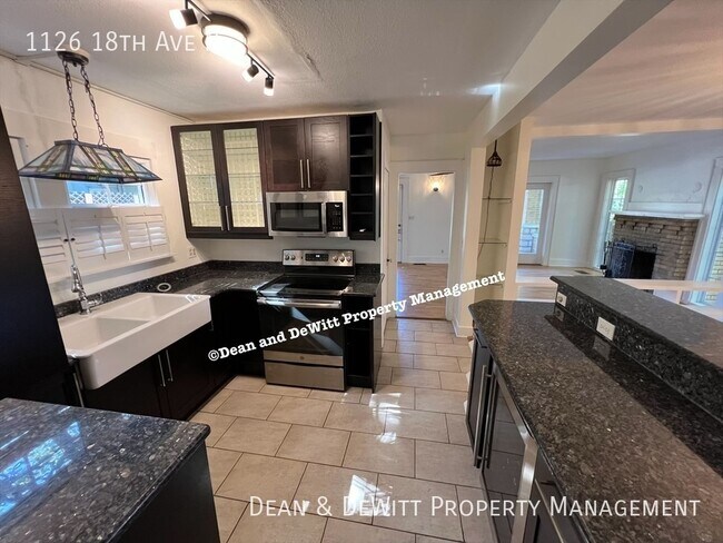 Building Photo - 1126 18th Ave N