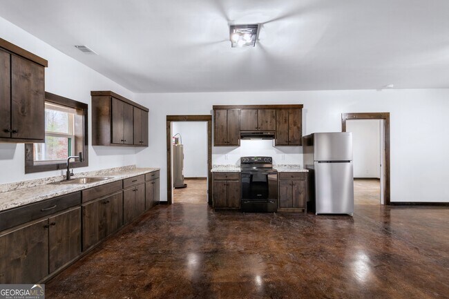 Building Photo - 620 Stiles Rd