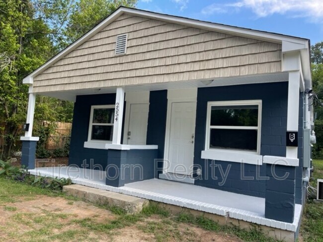 Building Photo - 2554 Mt Auburn St