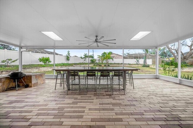 Building Photo - 3499 Summerwood Way