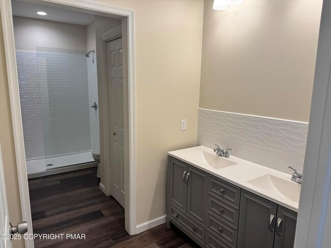 Building Photo - 3884 PA-115