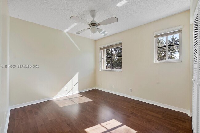 Building Photo - 630 Vista Meadows Dr