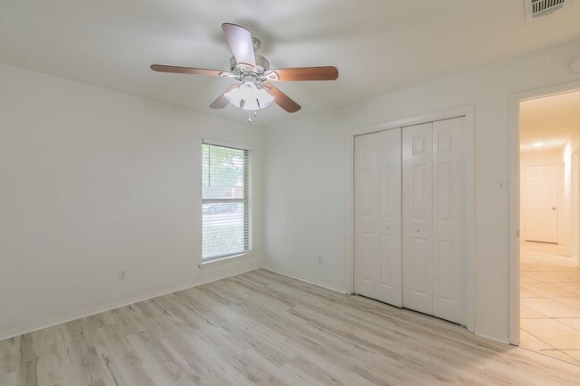 Building Photo - Charming and Updated Home in White Settlement