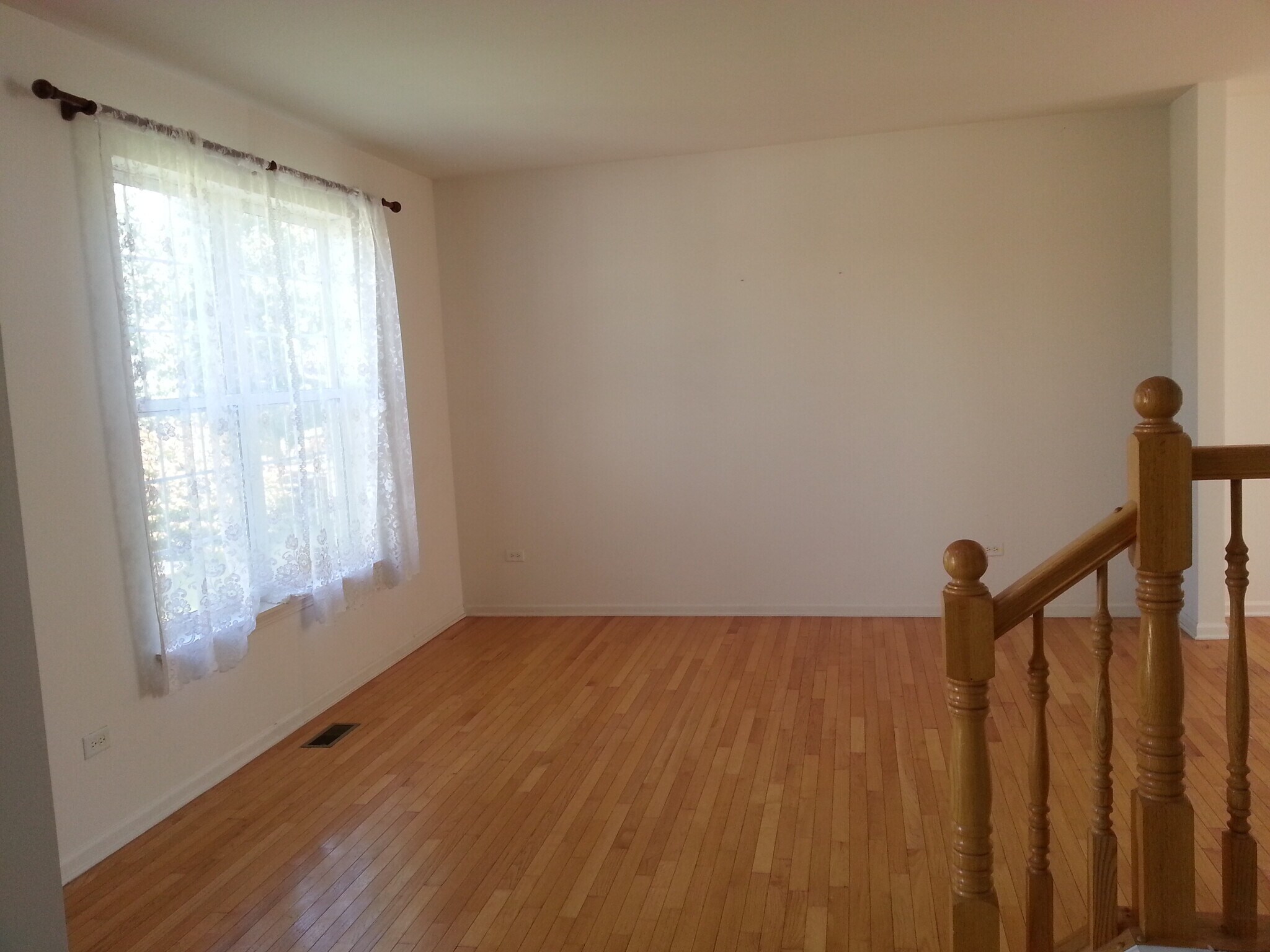 Building Photo - 735 Knoch Knolls Rd
