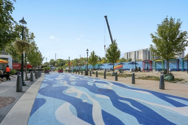 Building Photo - Luxury 2BD/2BA in The Gallery - Across from PIKE & ROSE + White Flint Metro