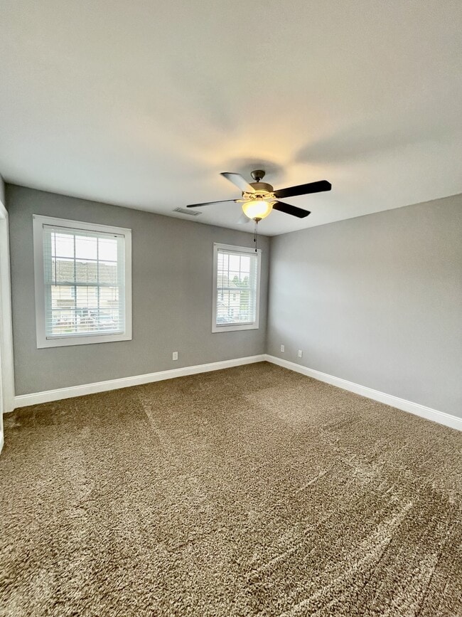 Building Photo - 518 Capstone Dr