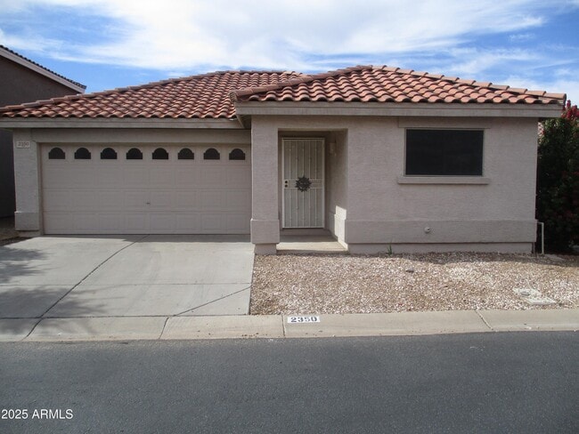 Building Photo - 2350 E Spruce Dr