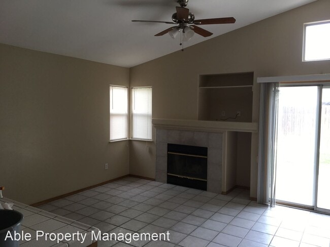 Building Photo - 3 br, 2 bath House - 8612 Winlock St.