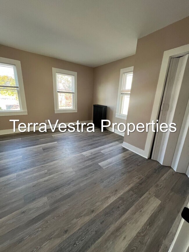 Building Photo - 3 Bed Single Family in Elmer! Eligible for $500 Security Deposit.