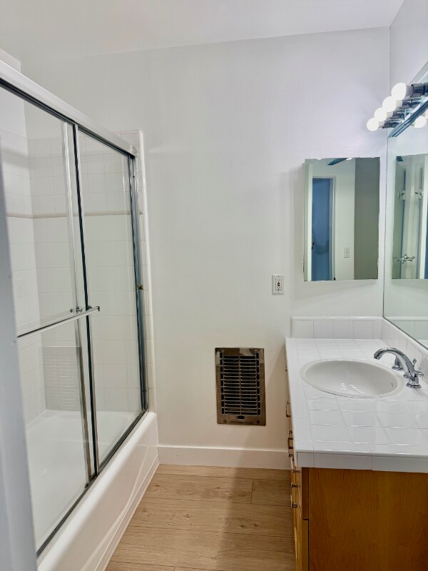 Building Photo - 808-812 Westmount Dr