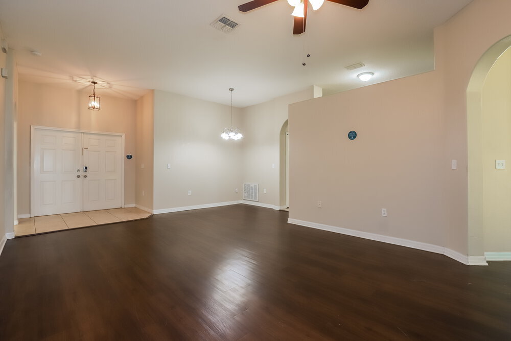 Building Photo - 2419 Hamlet Cir
