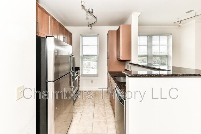 Building Photo - 11770 Sunrise Valley Dr