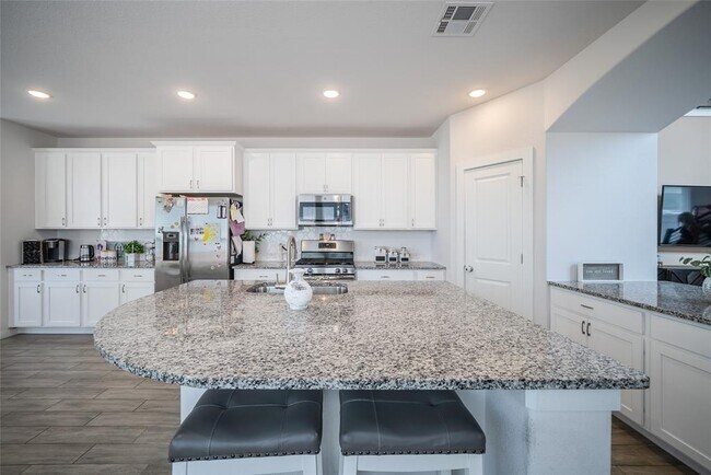 Building Photo - 7525 Desert Needle Dr
