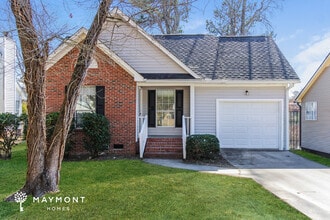 Building Photo - 208 Salusbury Ln