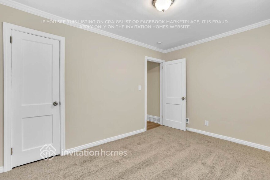 Building Photo - 2527 Judson Ave