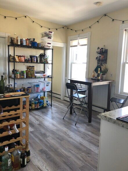 Building Photo - 36 Cherokee St