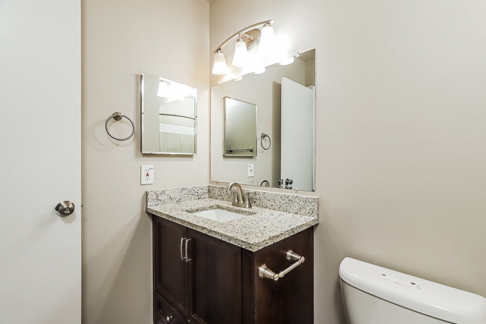 Building Photo - 10614 Cherry Laurel