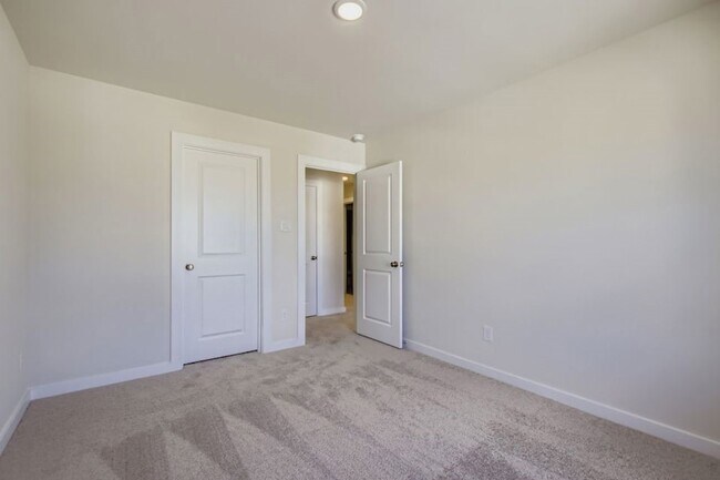 Building Photo - 8023 Heroes Hall Dr