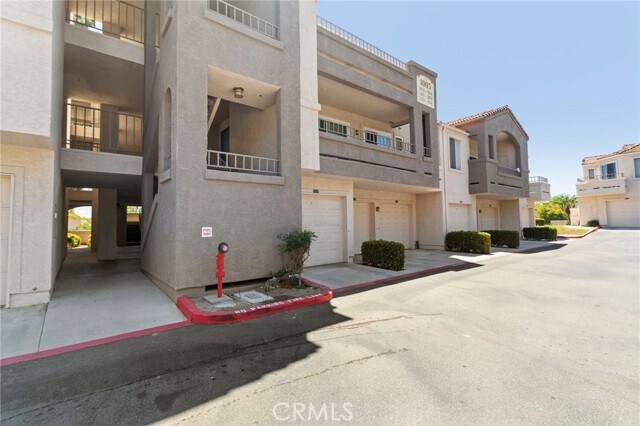 Building Photo - 1005 Vista Del Cerro Dr
