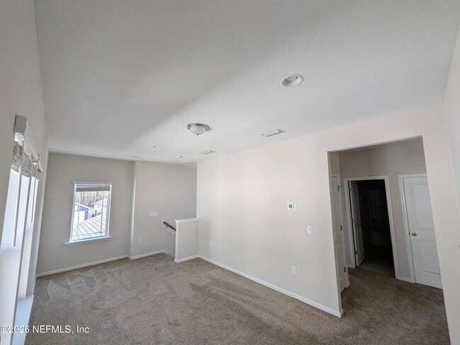 Building Photo - 100 Golden Fern Dr