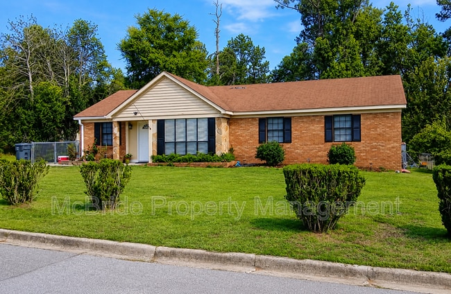 Building Photo - 4409 Roxbury Dr