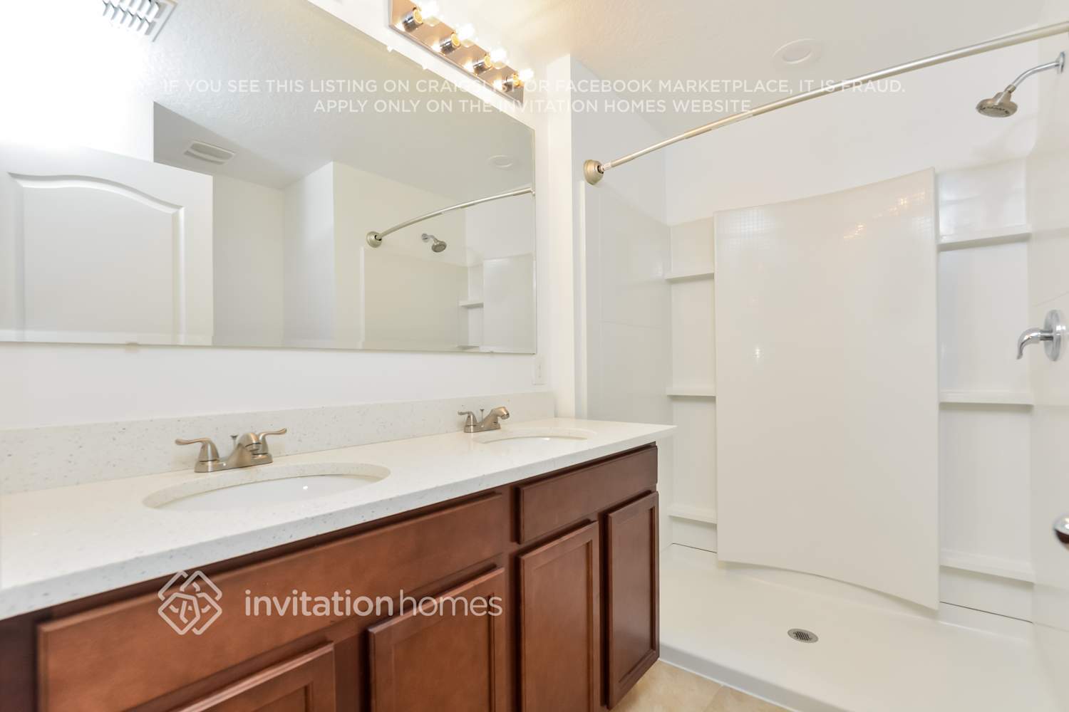 Building Photo - 1889 Red Canyon Dr