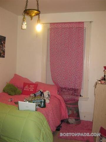 Building Photo - 73 Westland Ave