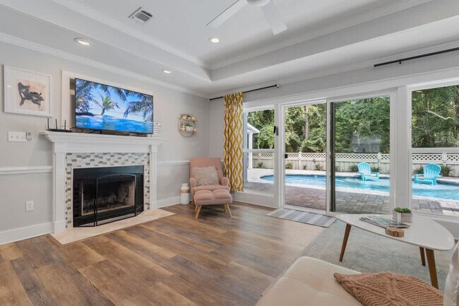 Building Photo - 9200 Pointe Aux Chenes Rd