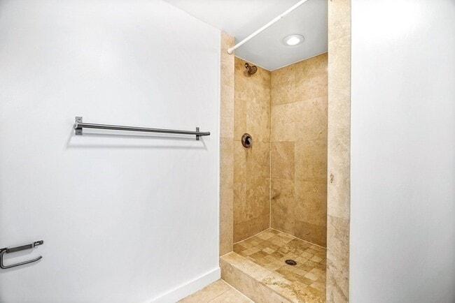 Building Photo - 51 Bow St