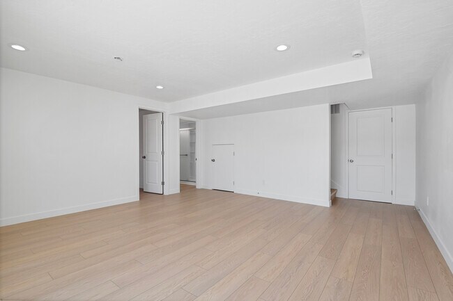 Building Photo - 2389 Wildwood Ln