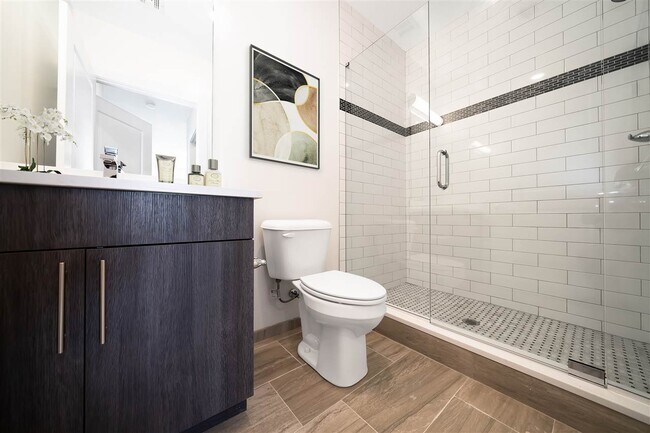 Building Photo - 2507 John F. Kennedy Blvd