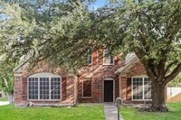 Building Photo - 2716 Hemingway Dr