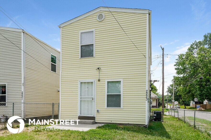 Building Photo - 2223 St Louis Ave