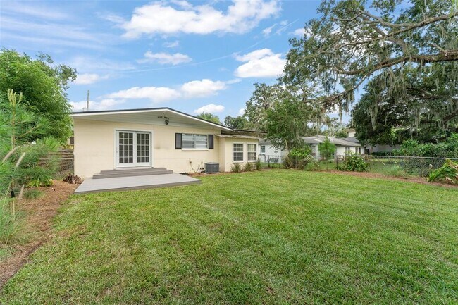 Building Photo - 2110 Gerda Terrace
