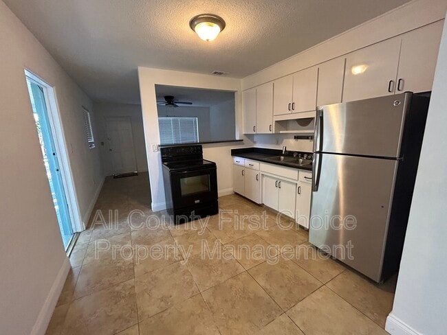 Building Photo - 4825 69th St N