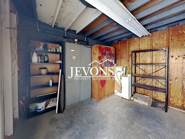 Building Photo - 921 S 21st Ave