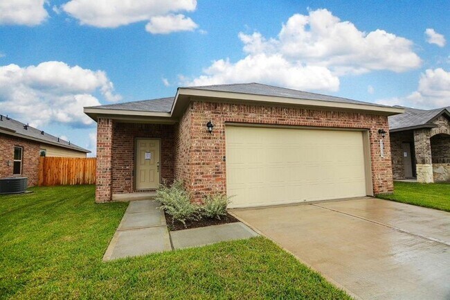 Primary Photo - 2135 Republic Wy